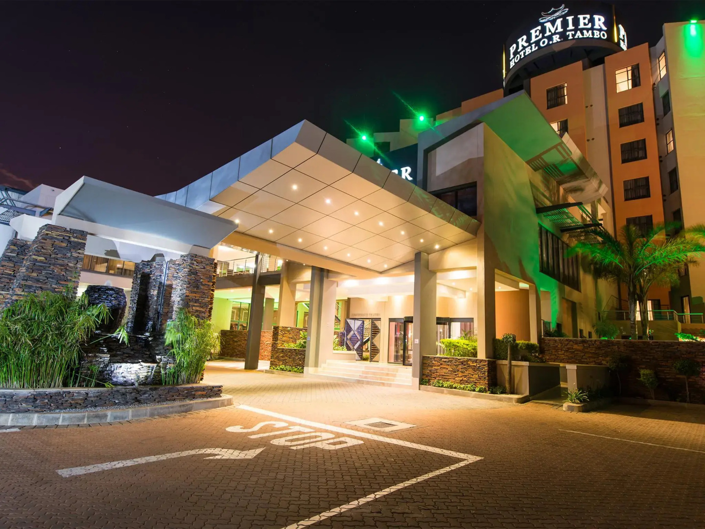 Premier Hotel OR Tambo