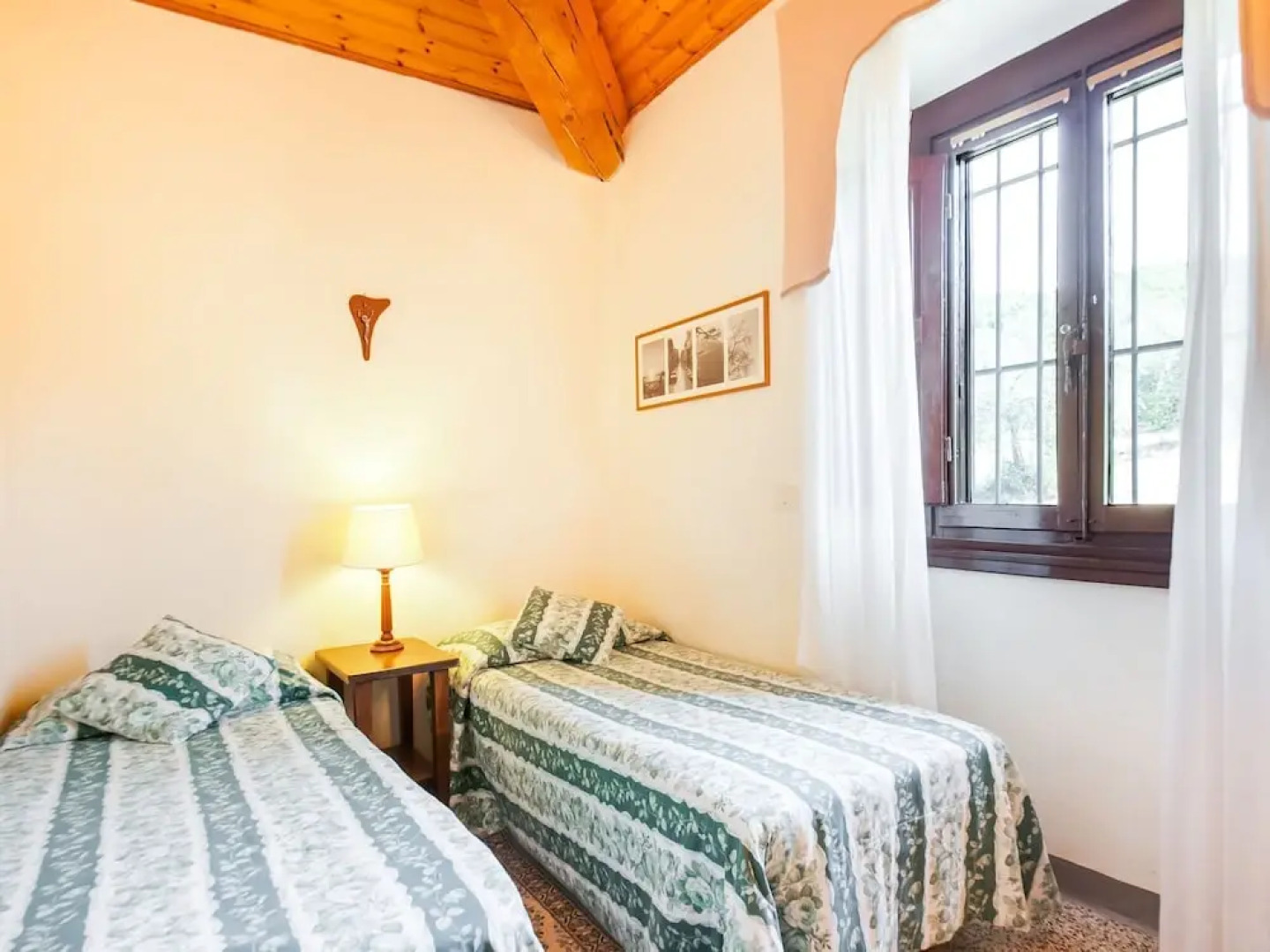 Charming Holiday Home in Pontassieve With Swimming Pool