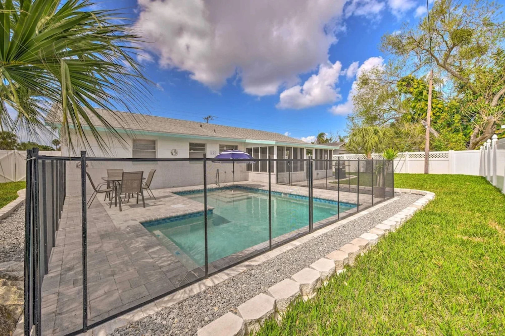 Apollo Beach Gem w/ Pool: 'the Flamingo House'