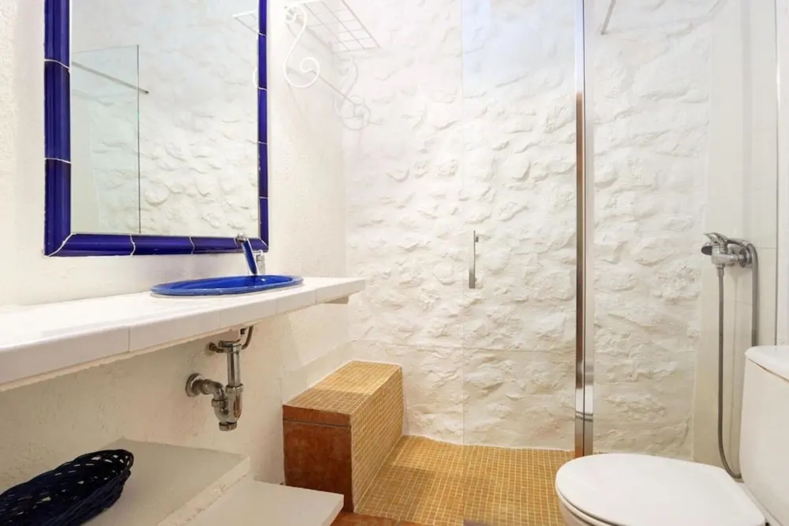 Villa - 3 Bedrooms with Pool and WiFi - 103128