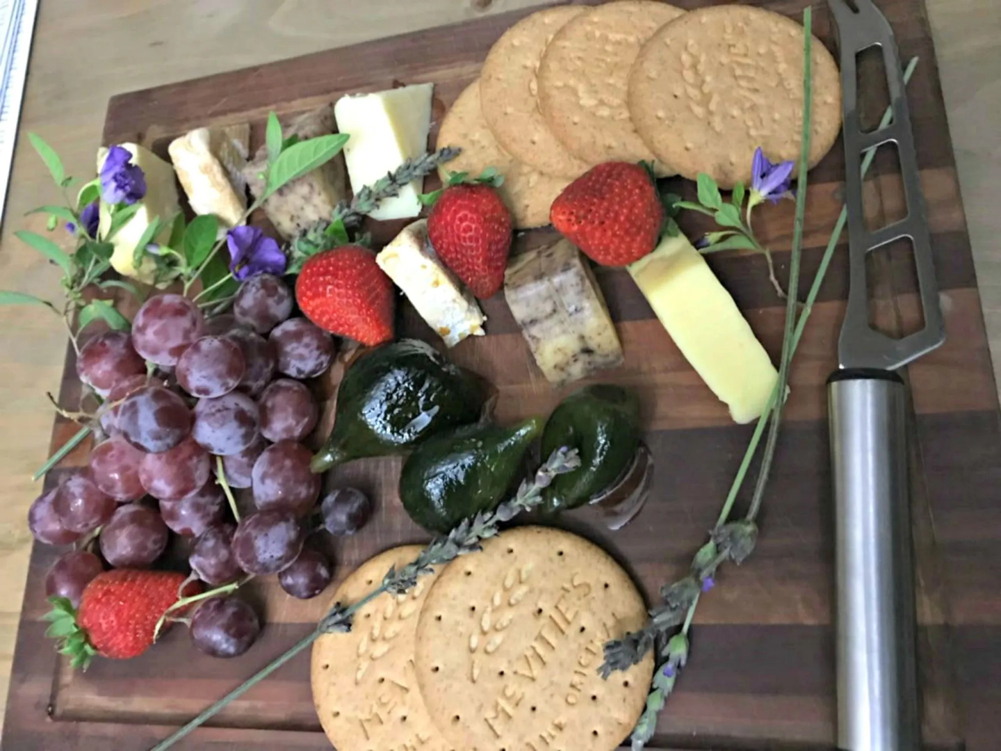 Shangri-La Manor - Adults Only