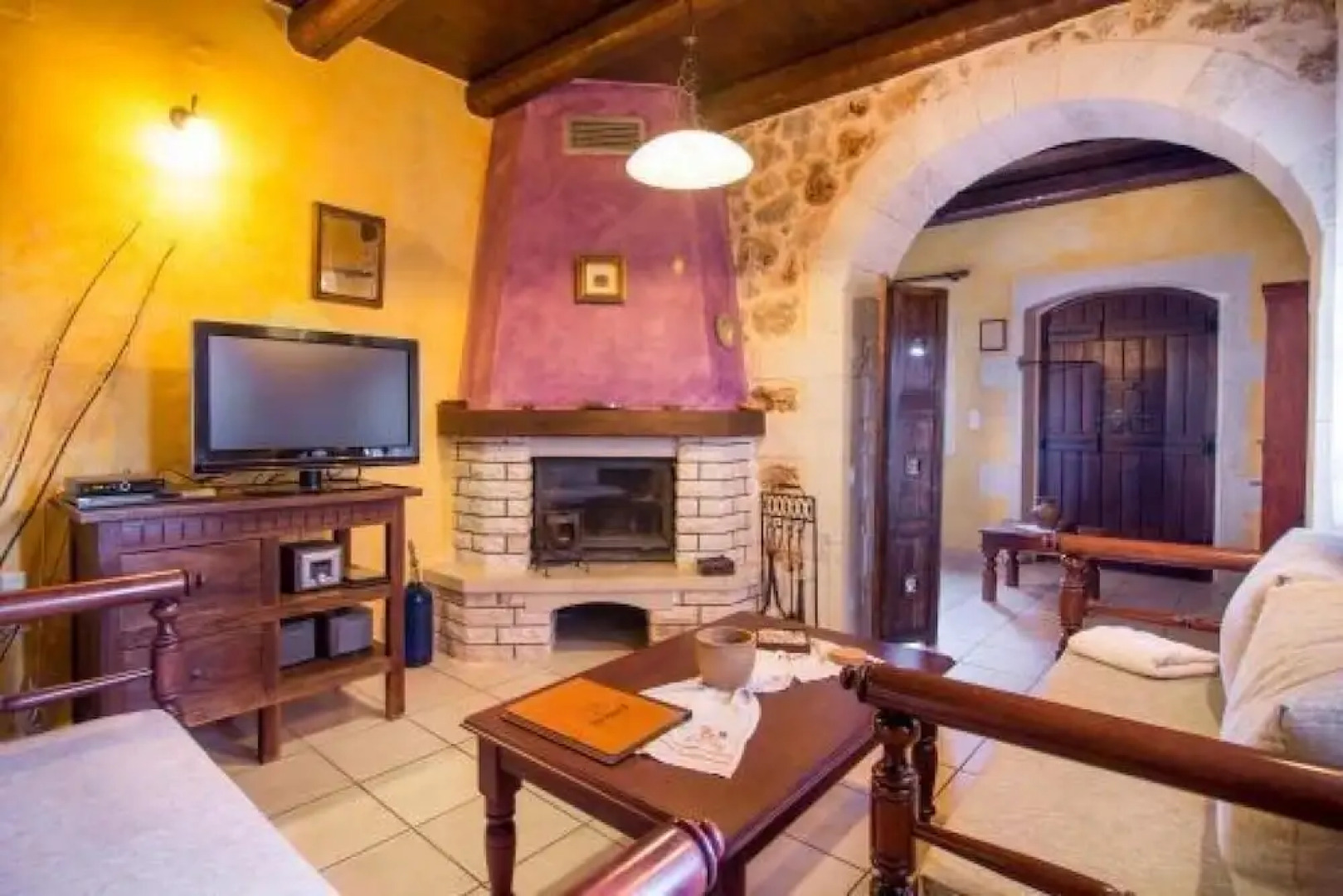 Samonas Traditional Villas Purple Villa Malotira - 85m Maisonette