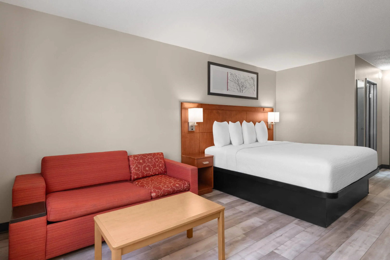 Travelodge by Wyndham Fargo West Acres