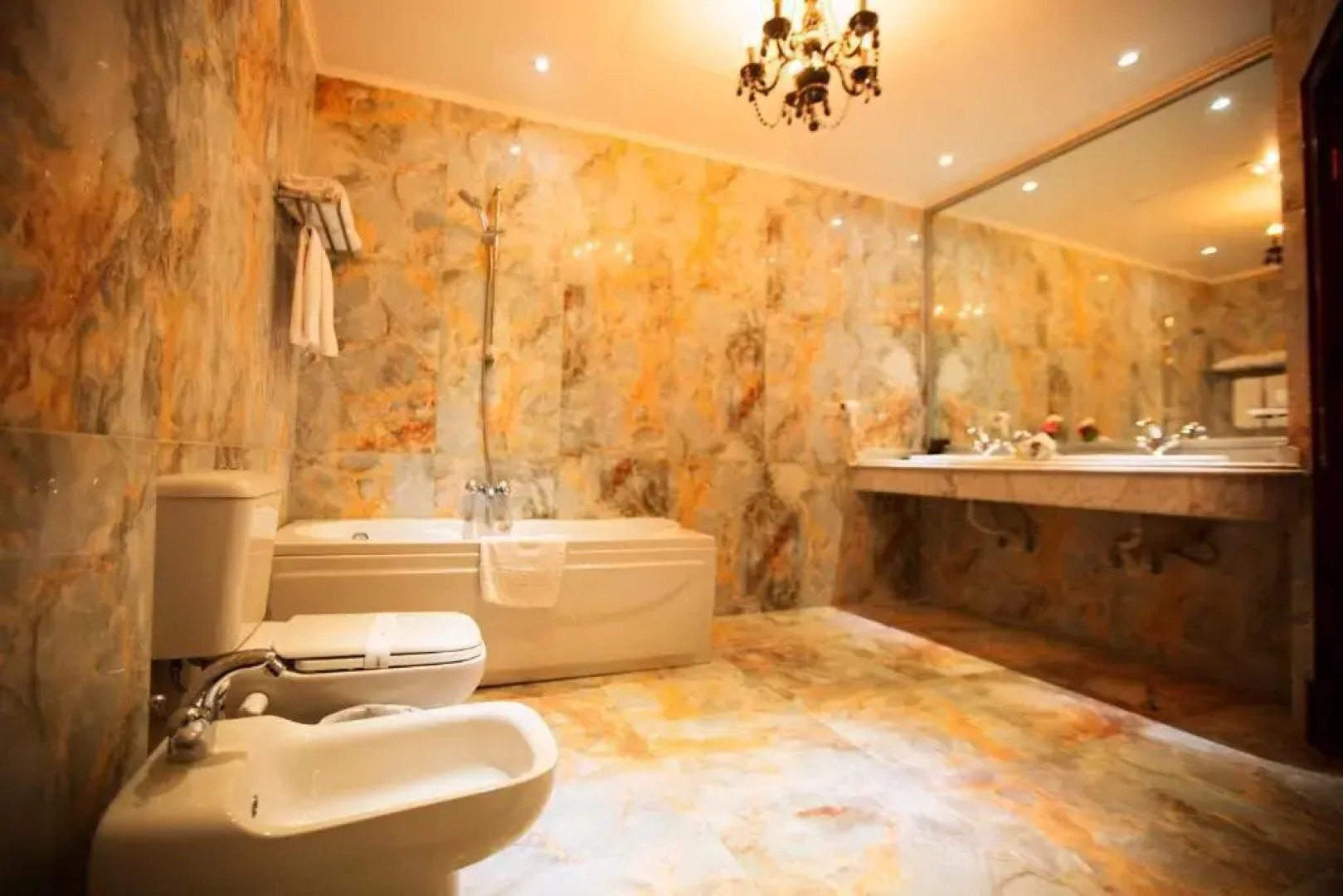 Paradise Inn Beach Resort