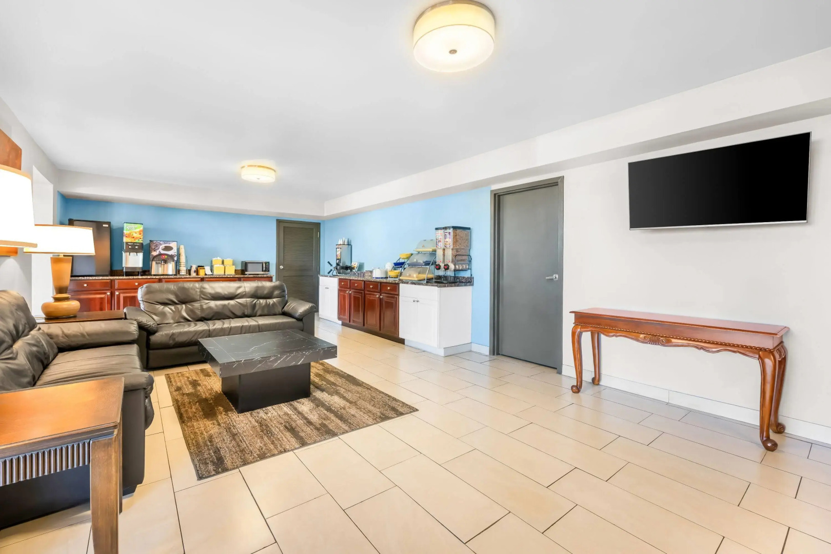 Days Inn by Wyndham Hoover Birmingham