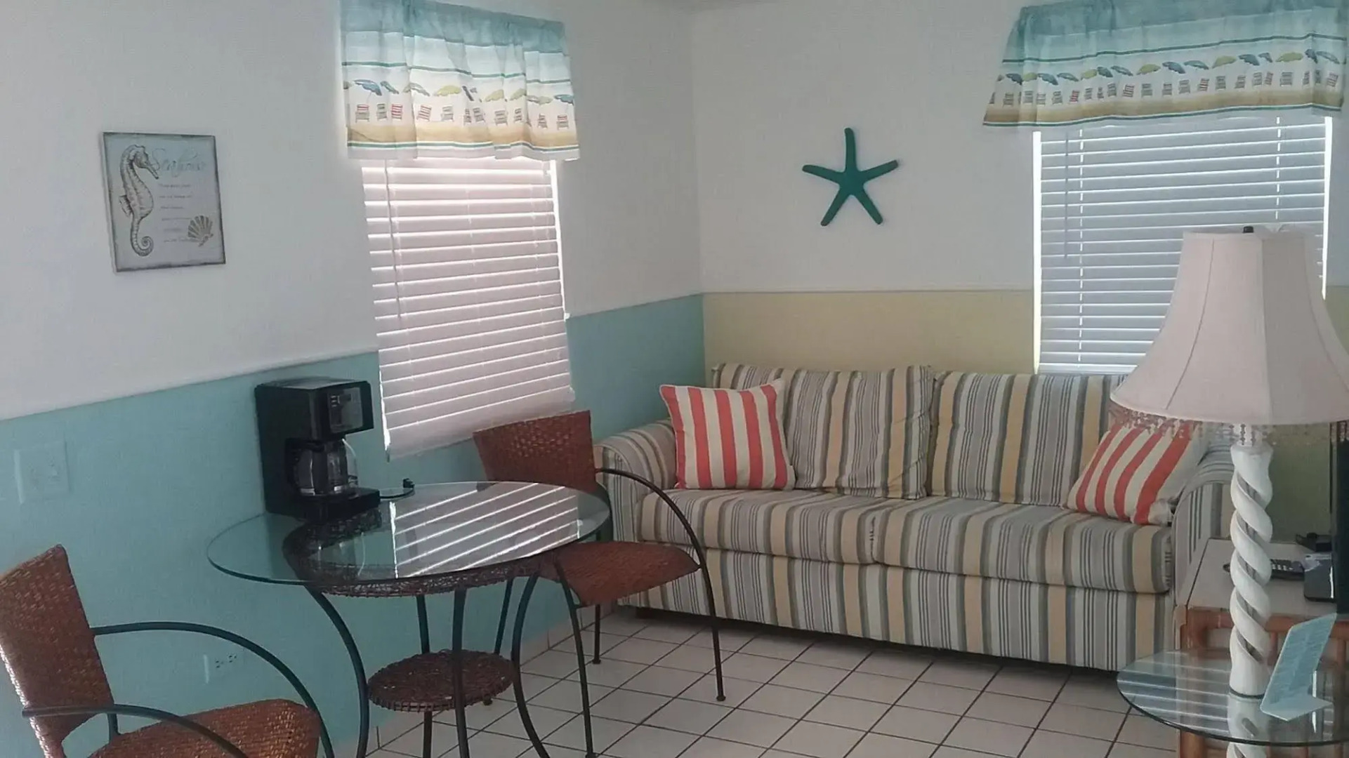 Tropical Bay Inn Motel