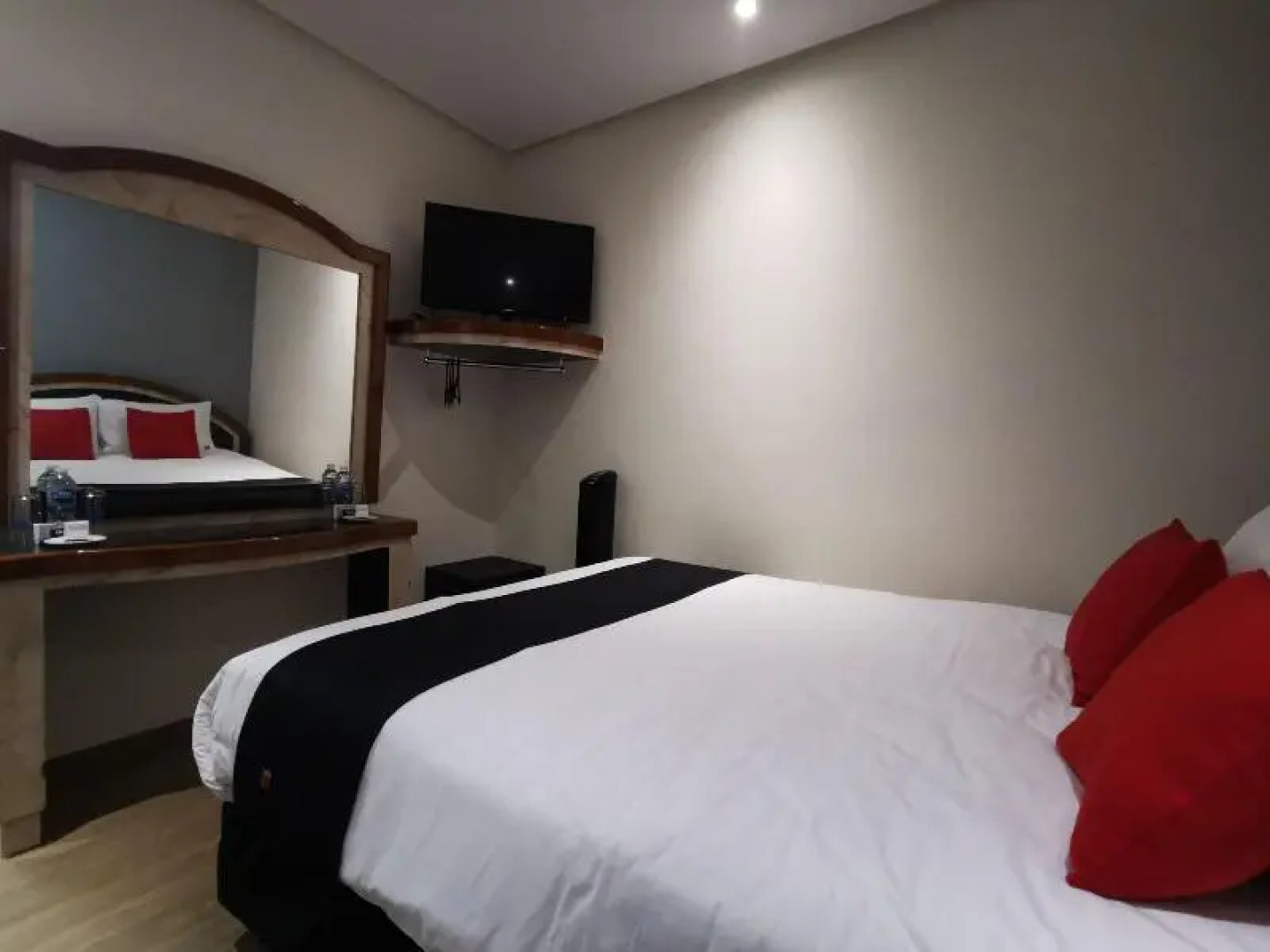 Capital O 109 Hotel Monarca