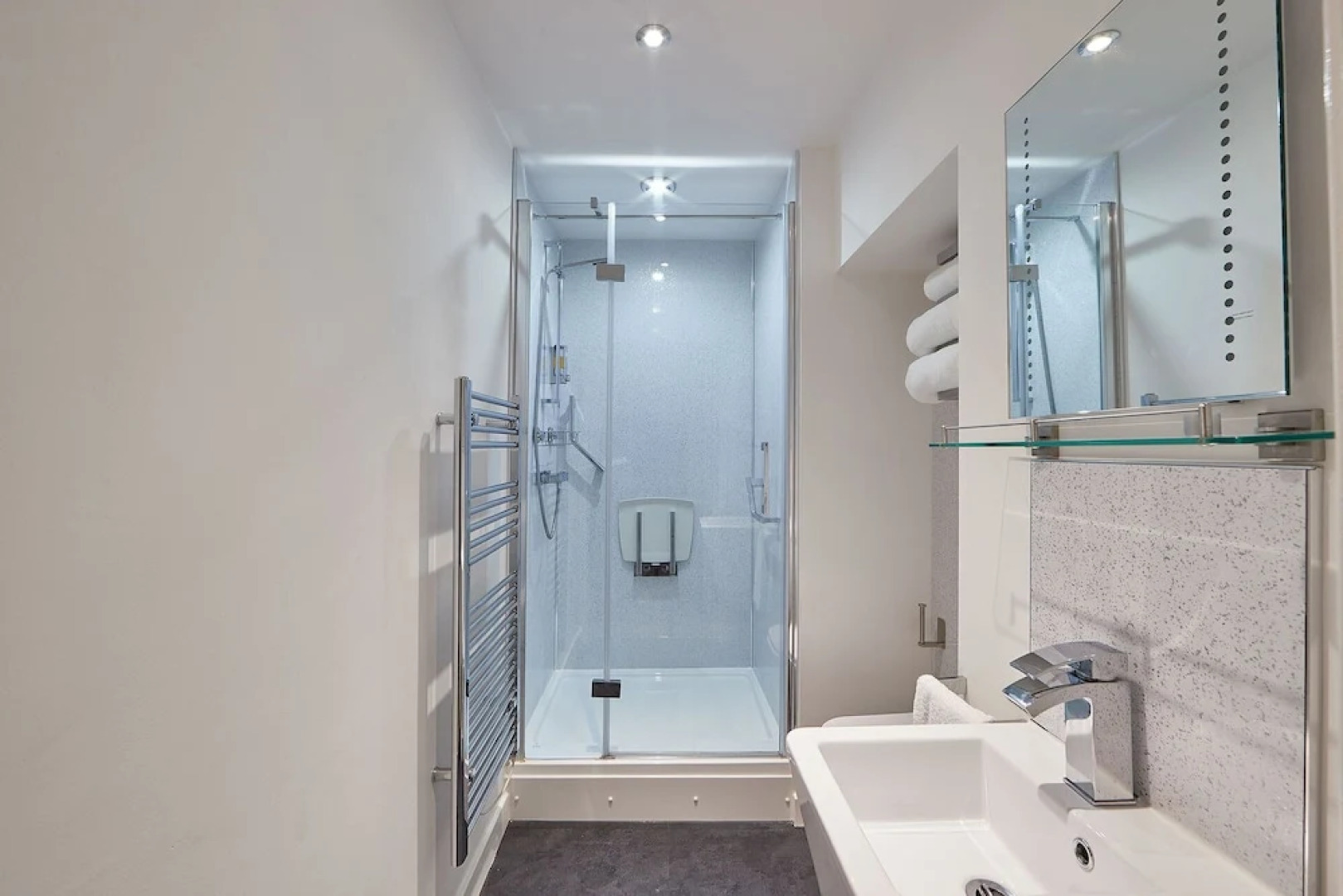 Host Stay Rosedale House