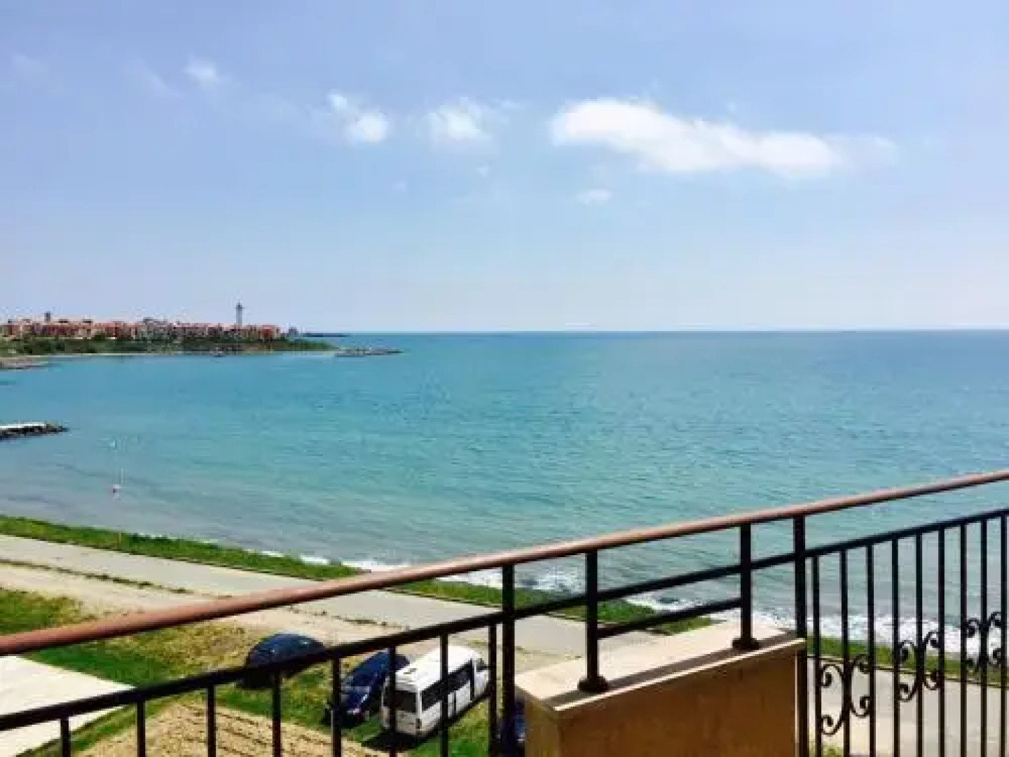 Apartments in Grand Midia Aheloy Palace