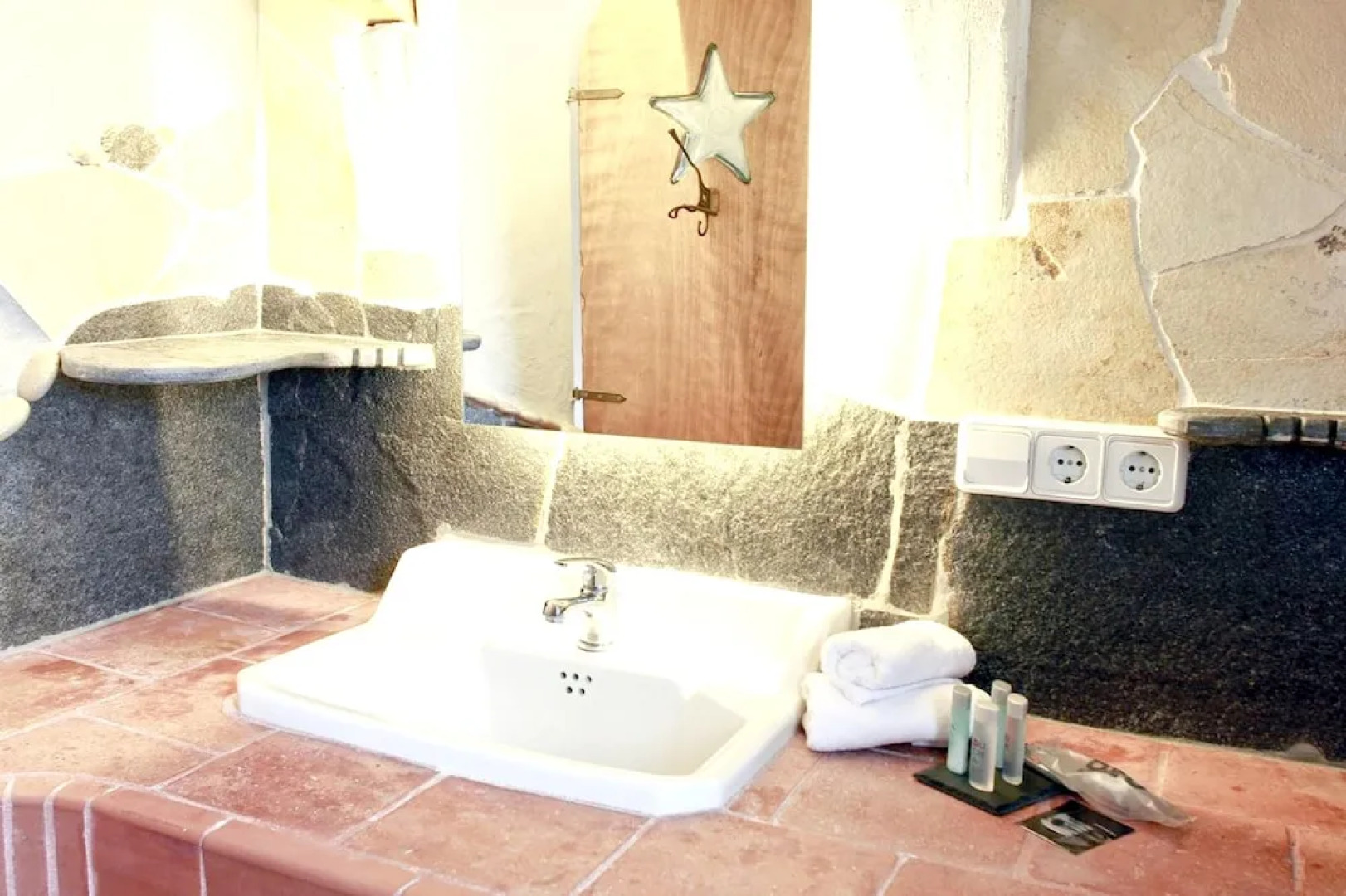 House With 4 Bedrooms in Maó, With Wifi Near the Beach