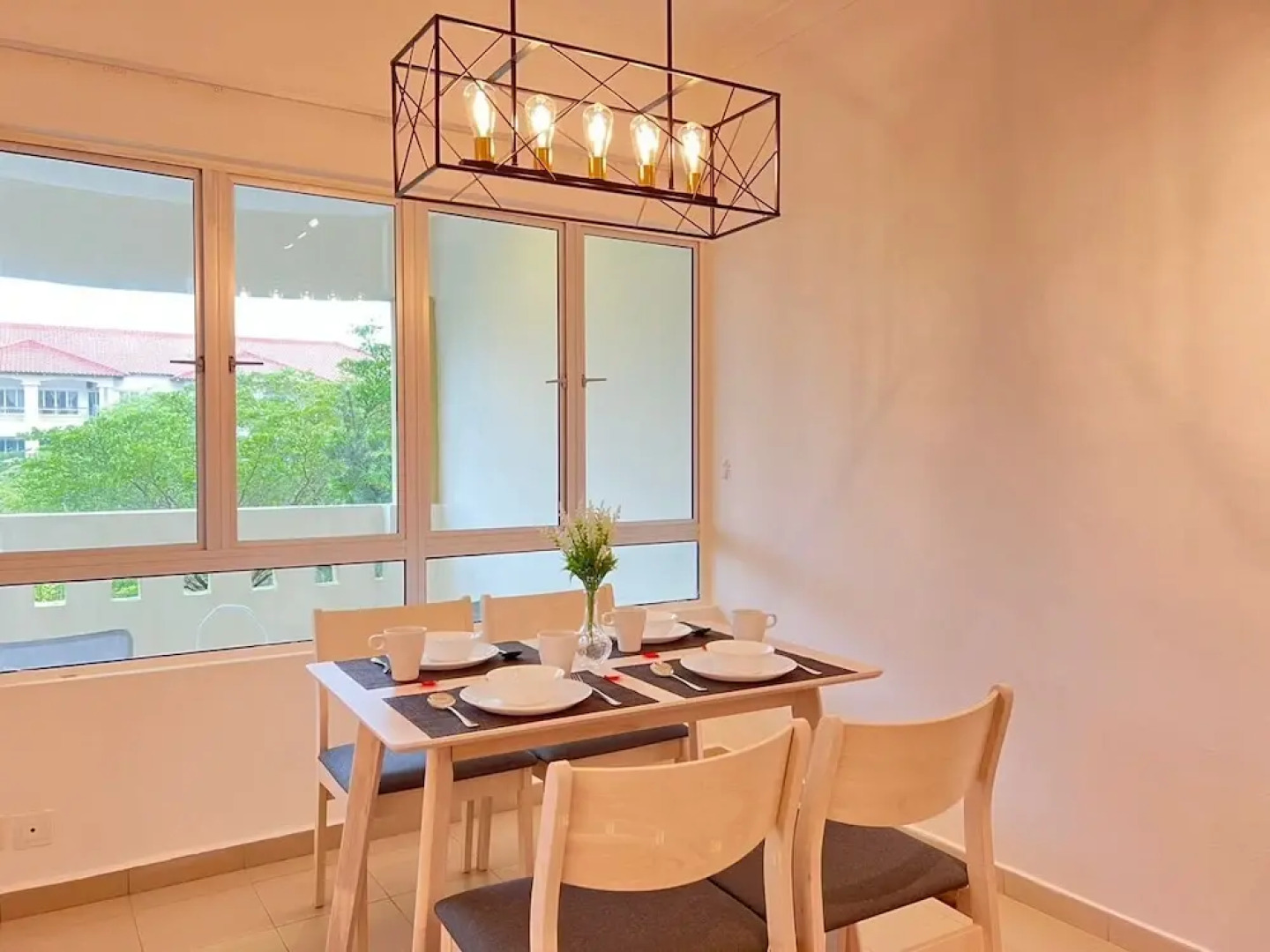 Tiara Desaru By Antlerzone