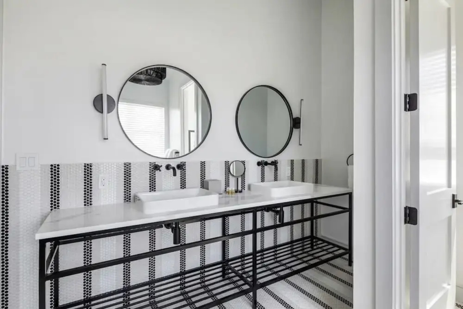 New Altair House by Brightwild Pool Pets