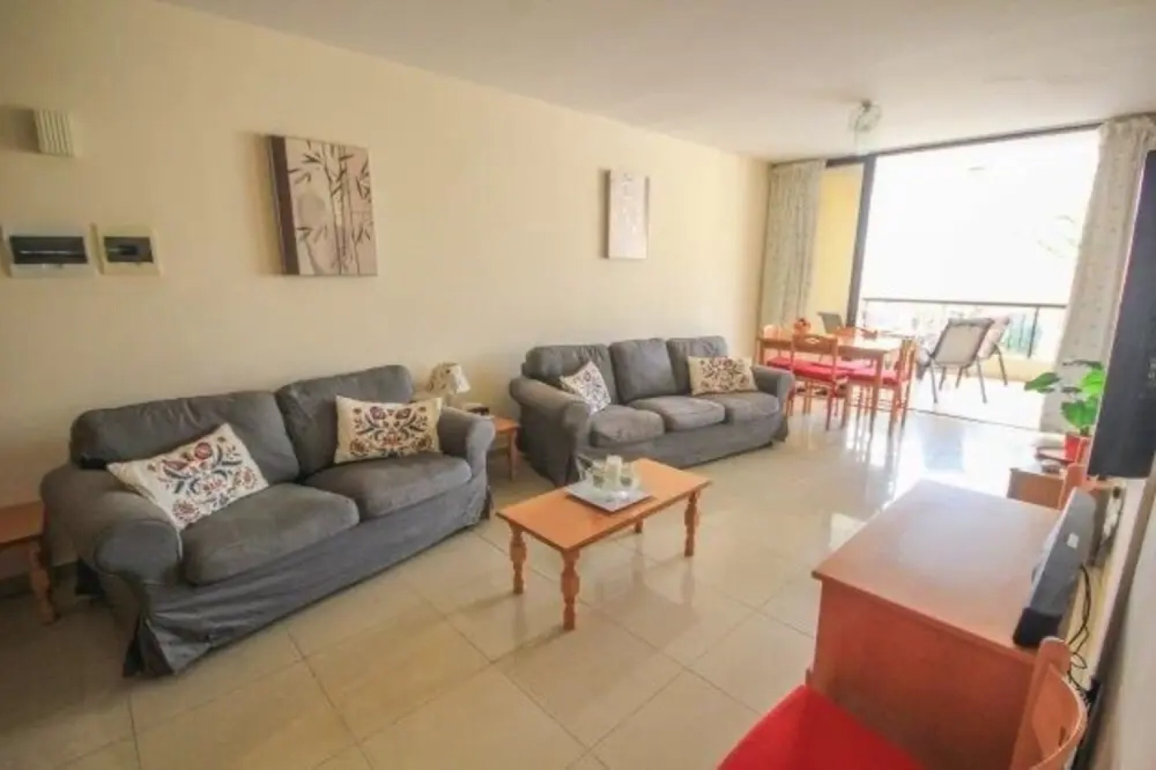 Beautiful 2-bed Apartment in Oroklini