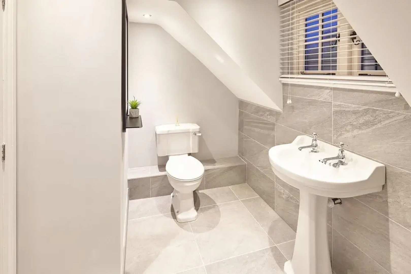 Host Stay Graham House