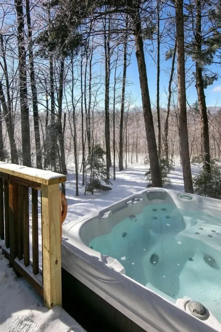 "why Not" - A Gorgeous Designer Decorated West Dover Home Located Next To Mt Snow Golf Club And Ski Mountain 5 Bedroom Home by Redawning