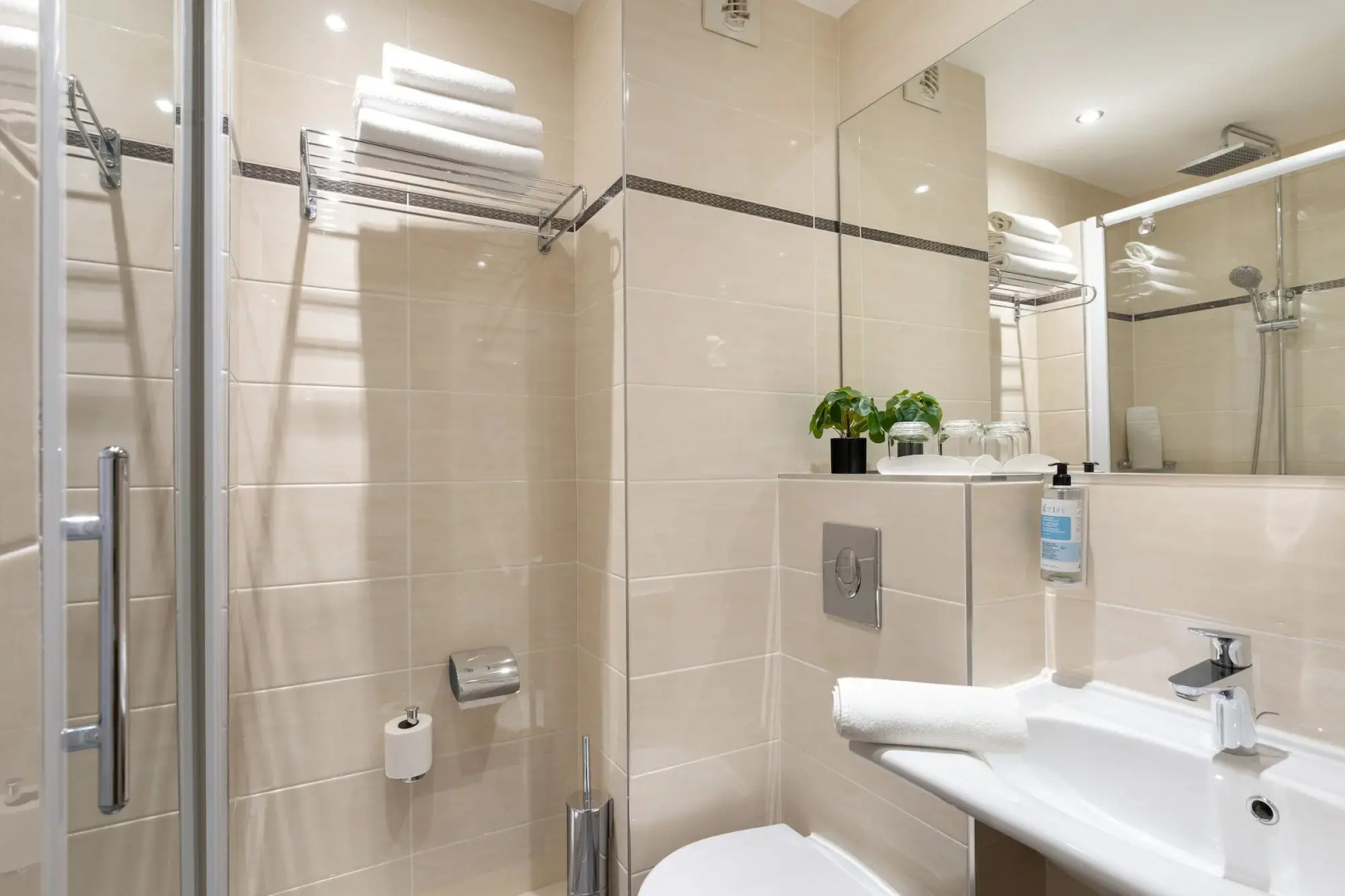 Chromatics Hotel & Restaurant The Hill Club by happyculture