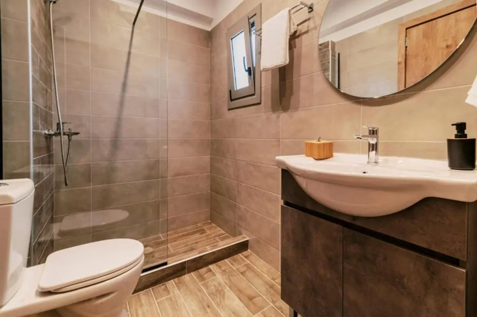 Seascape Small Suite One Bedroom