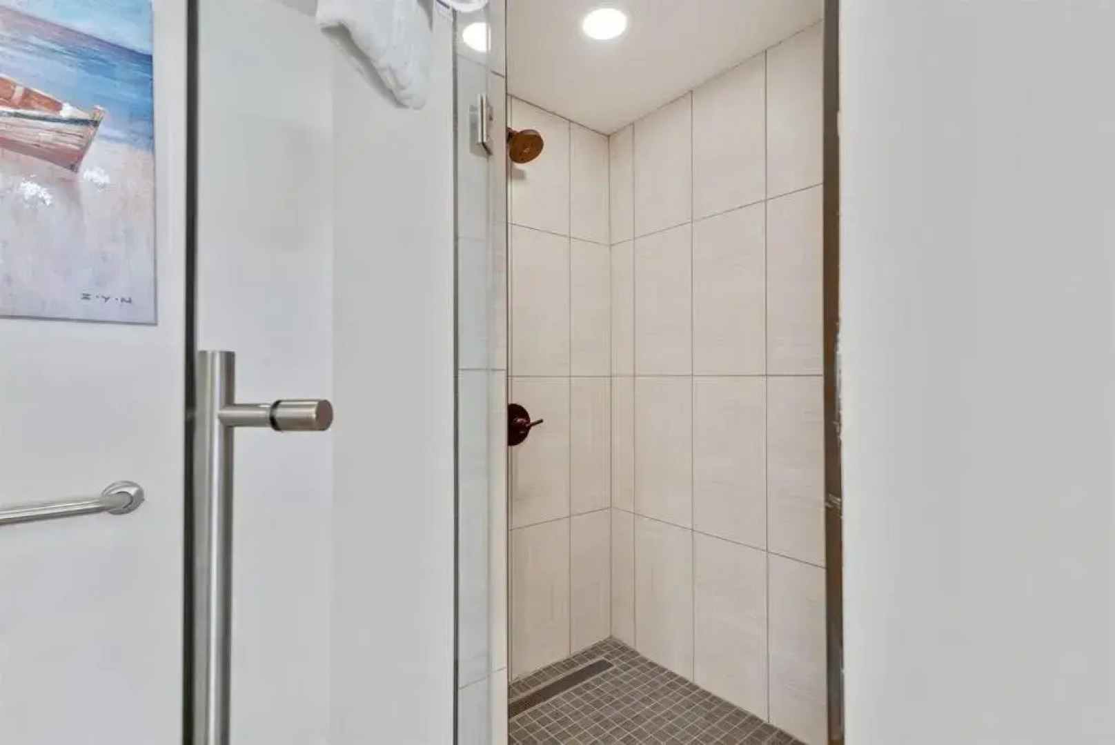 Bristol 610 - Spacious Corner Unit w/ Large Balcony & Gorgeous Beach View!