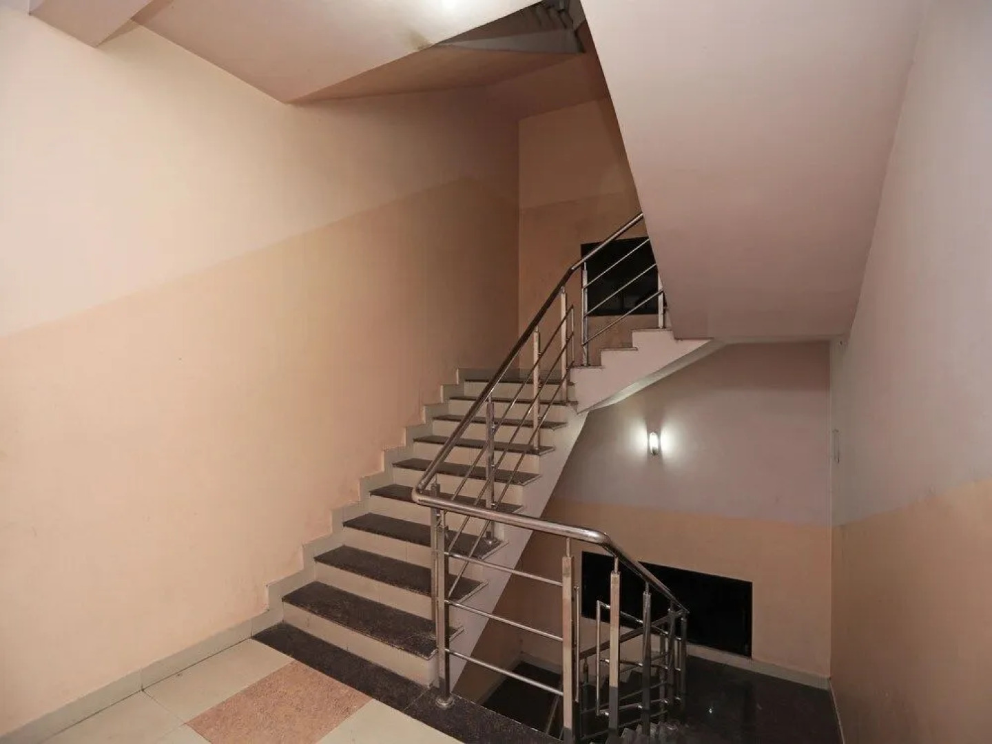 Oyo 6274 Hotel Janaki Residency