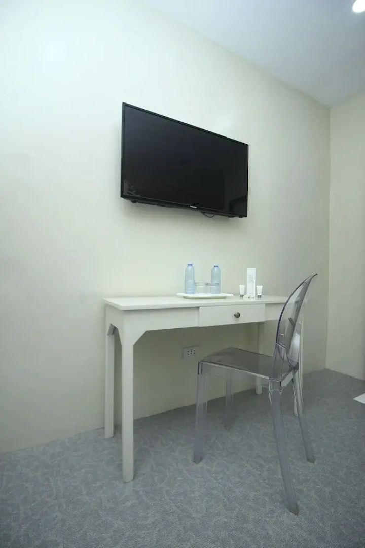 The Paragon Hotel And Restaurant