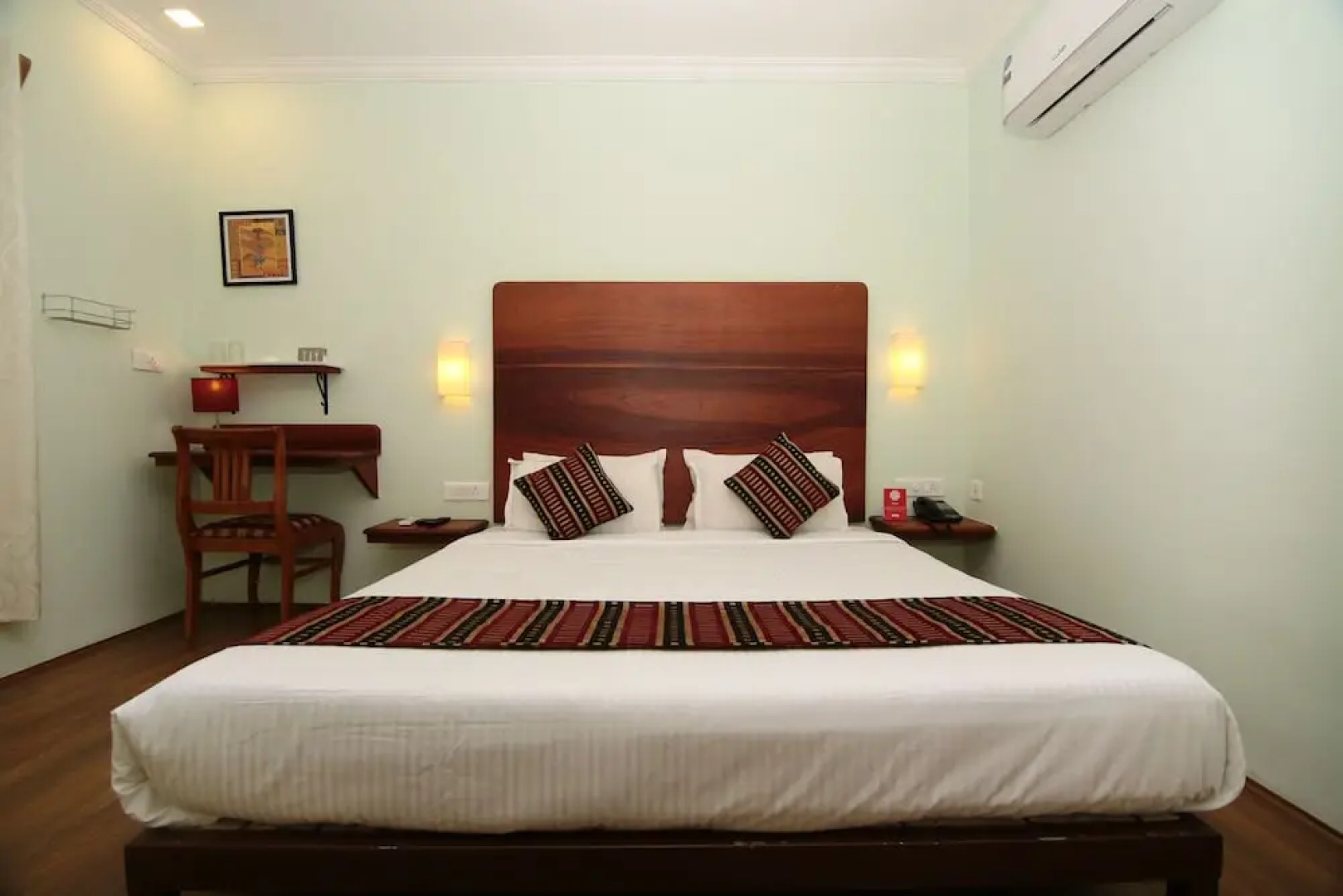 OYO 9348 Hotel Lonely Stay