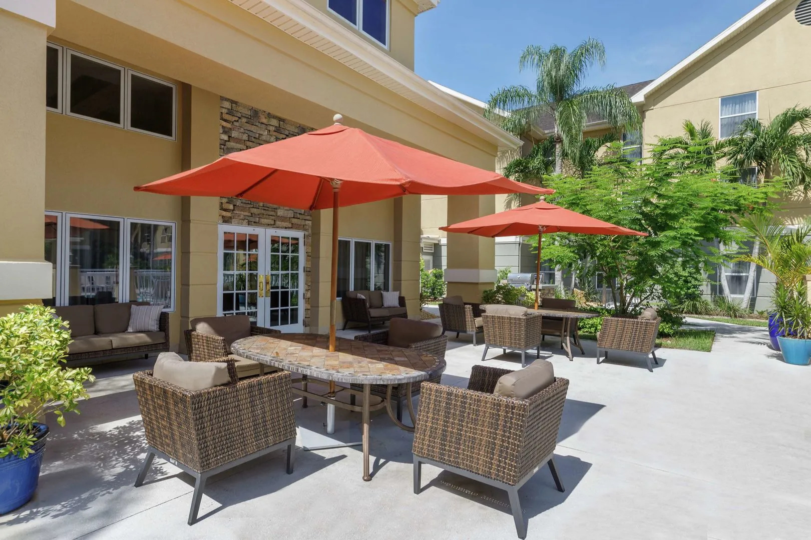 Homewood Suites by Hilton - Fort Myers
