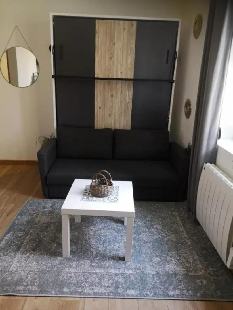 Superbe Studio Face Au Chã‚Teau