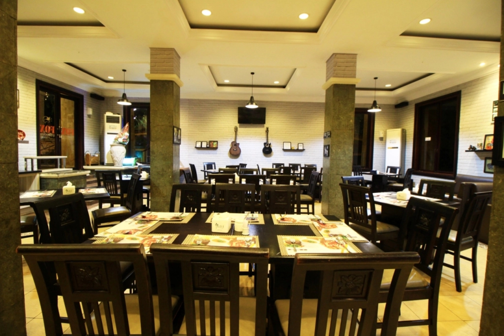 Lotus Garden Hotel