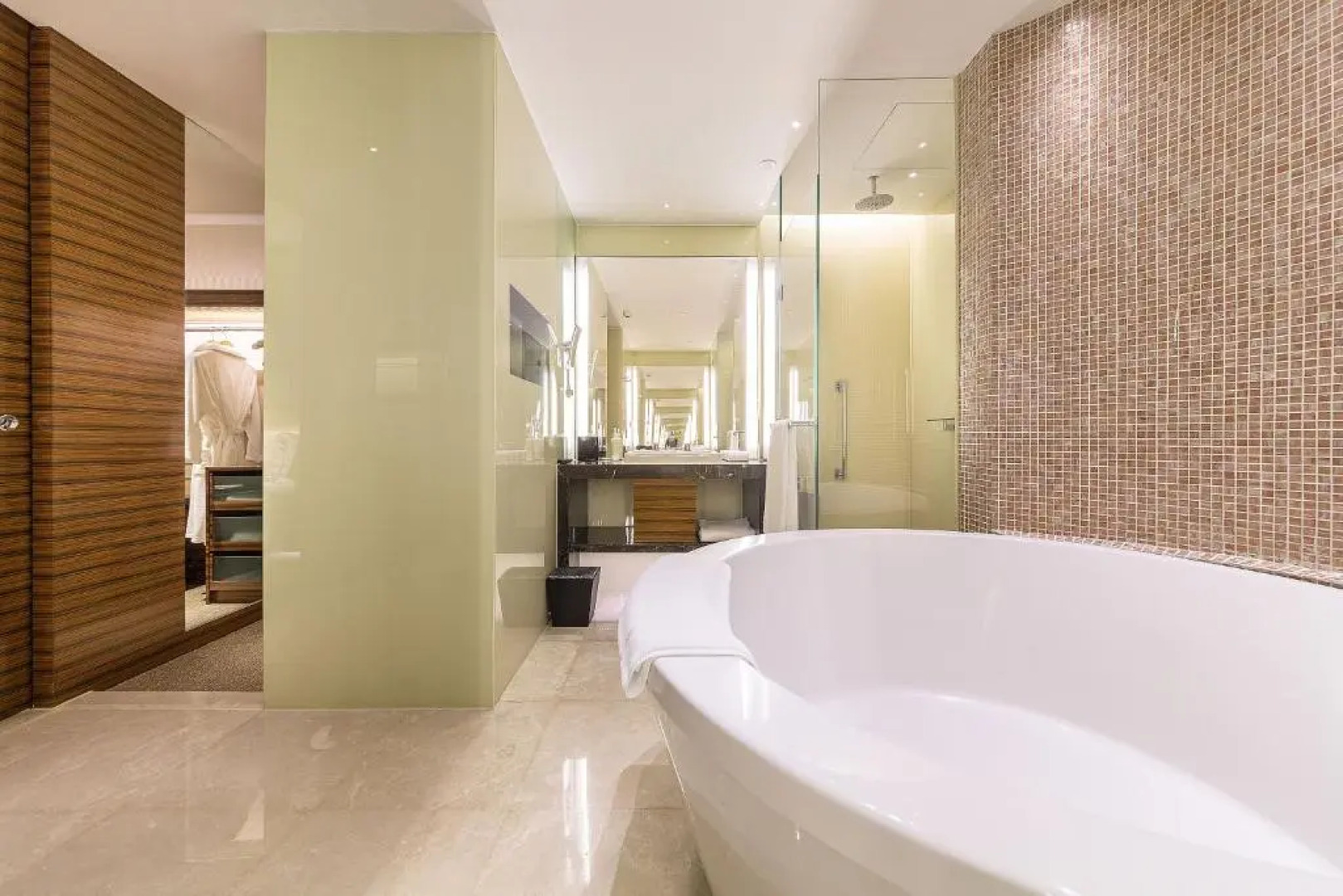 New World Guiyang Hotel