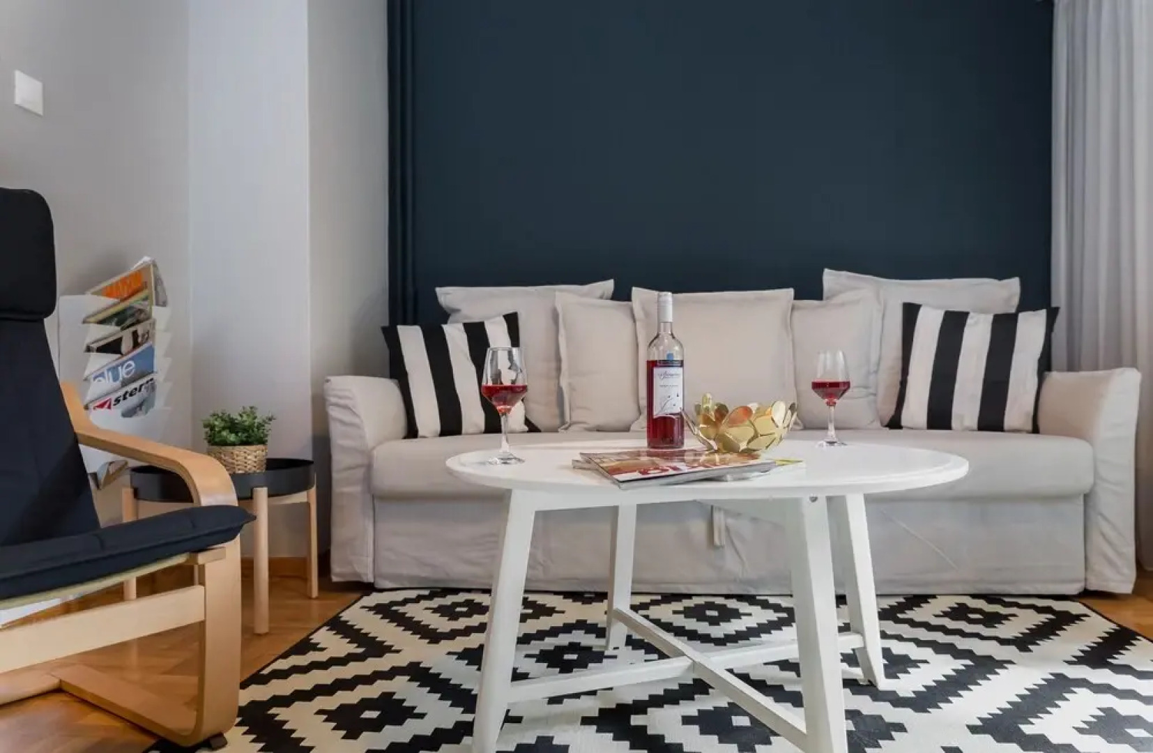 Central Newly Renovated Apartment in Athens 64m²