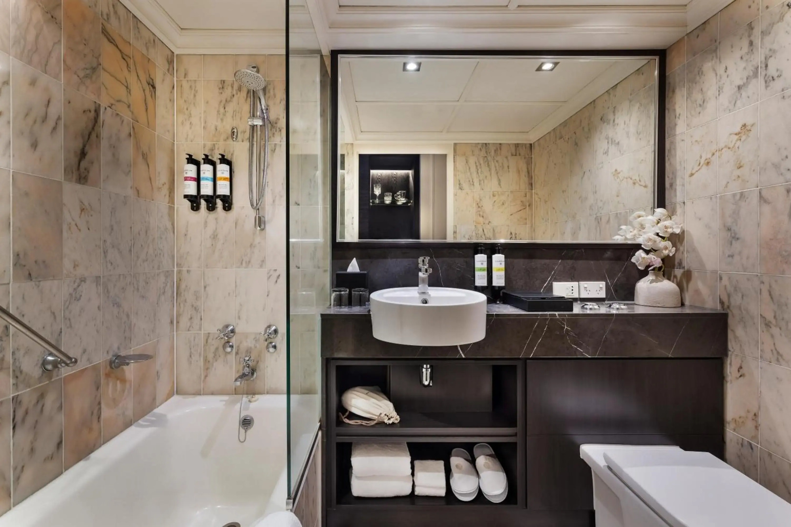 Pullman Auckland Hotel & Apartments