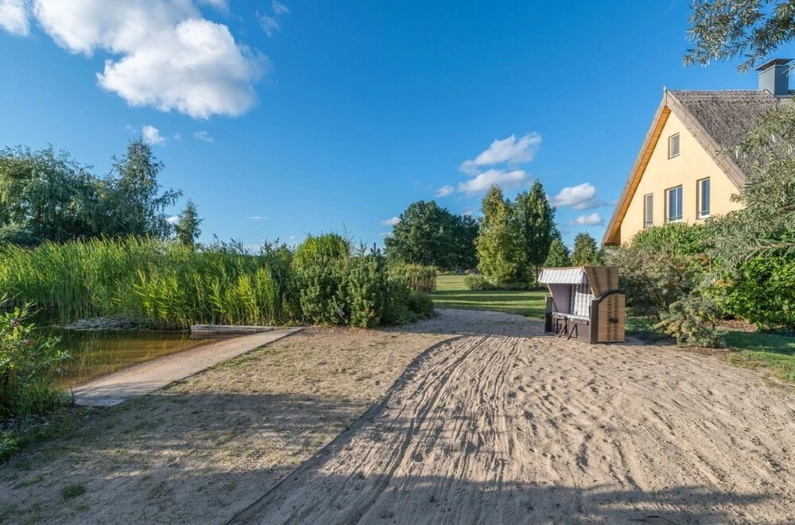 Reetdachhaus in Krienke