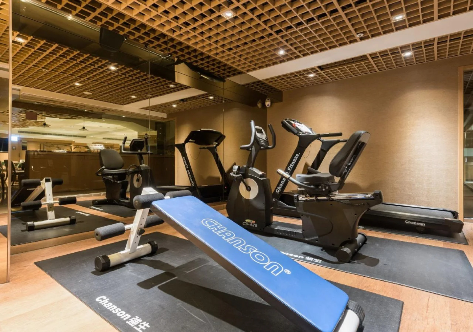 Green World Taipei Station