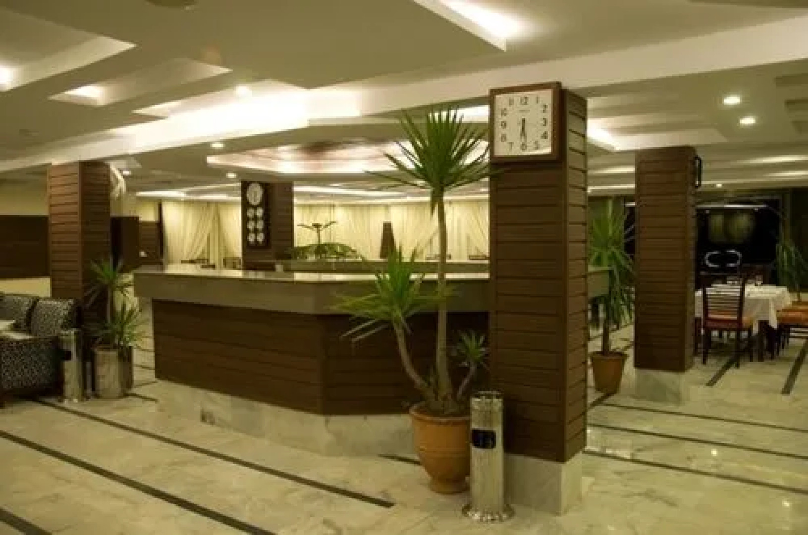 Chinar Family Resort