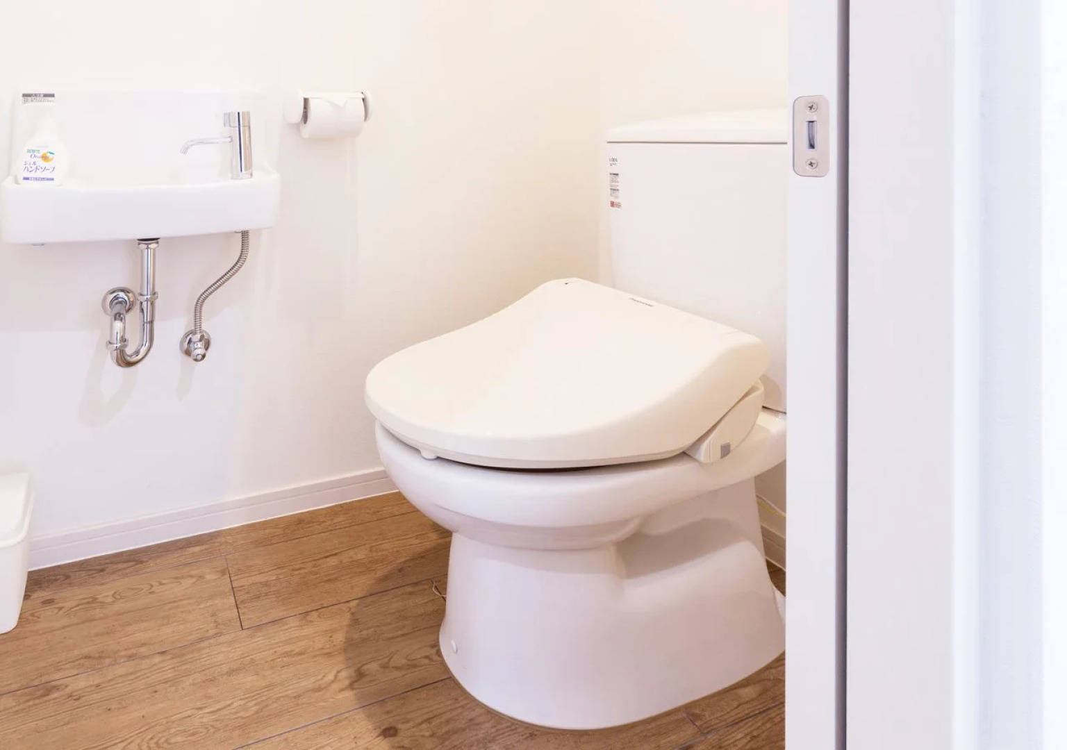 Kariyushi Condominium Resort Kin Yaka Seaside