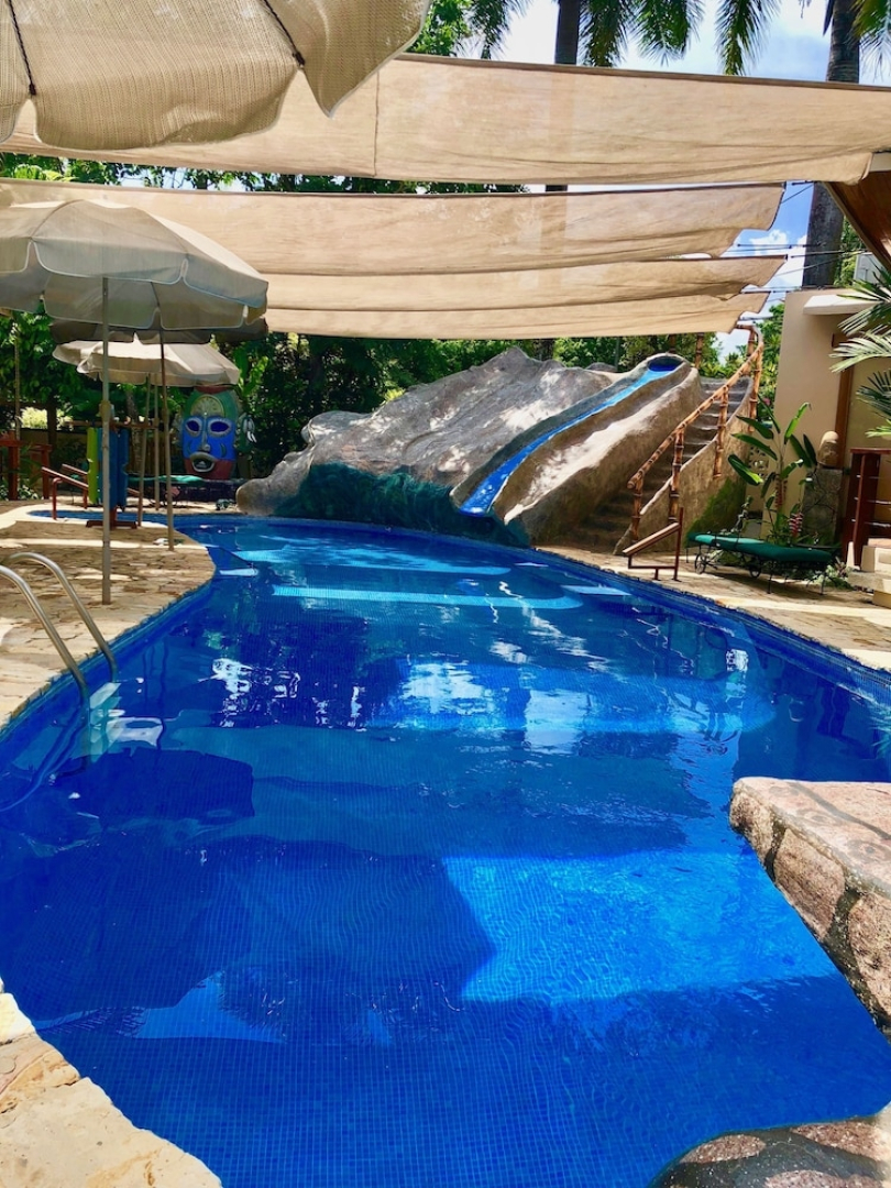 Beach Vacation Home, Private Tango Mar Resort area for 15 guests