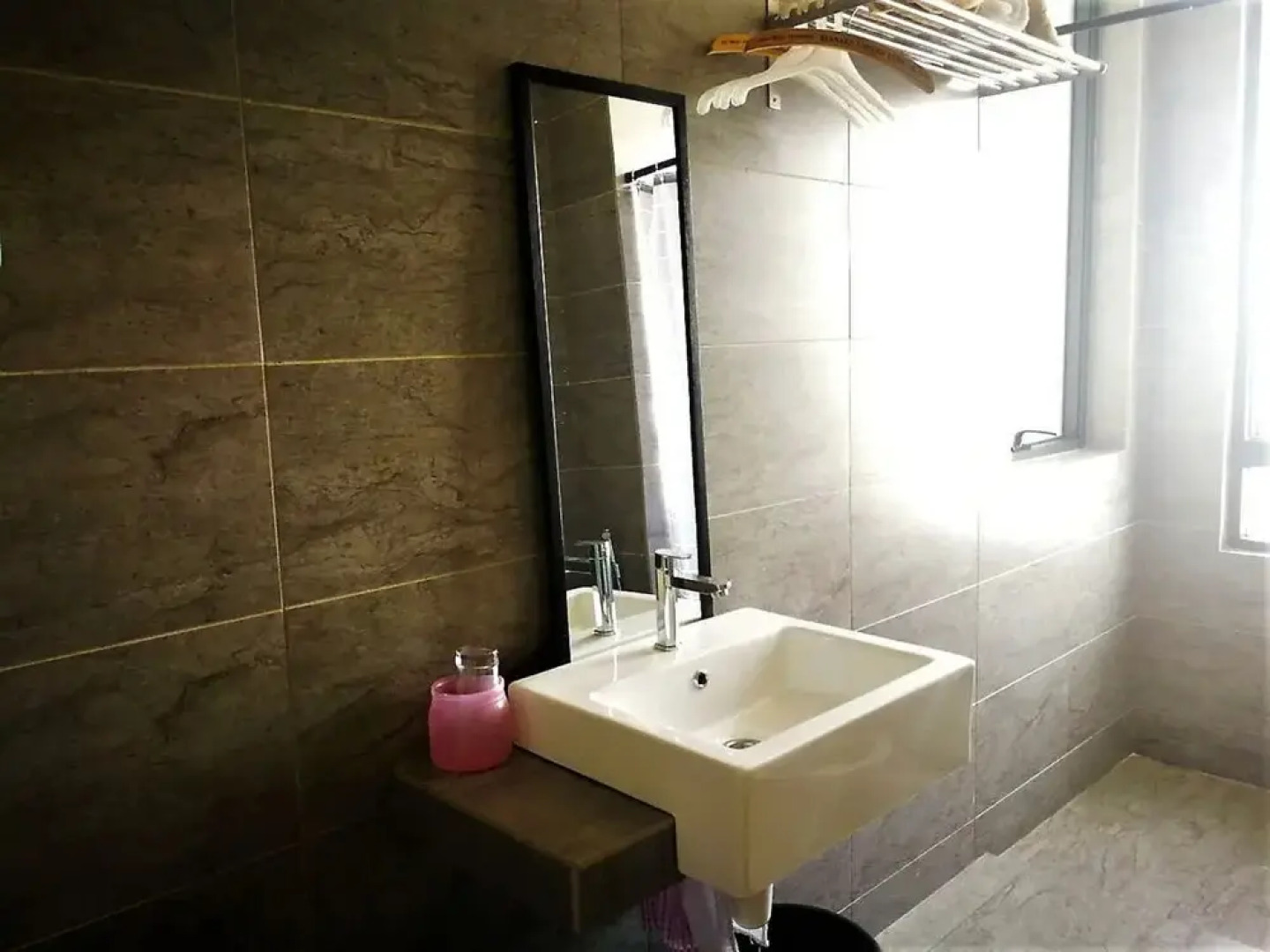 Miracle Homestay Woodsbury Suites