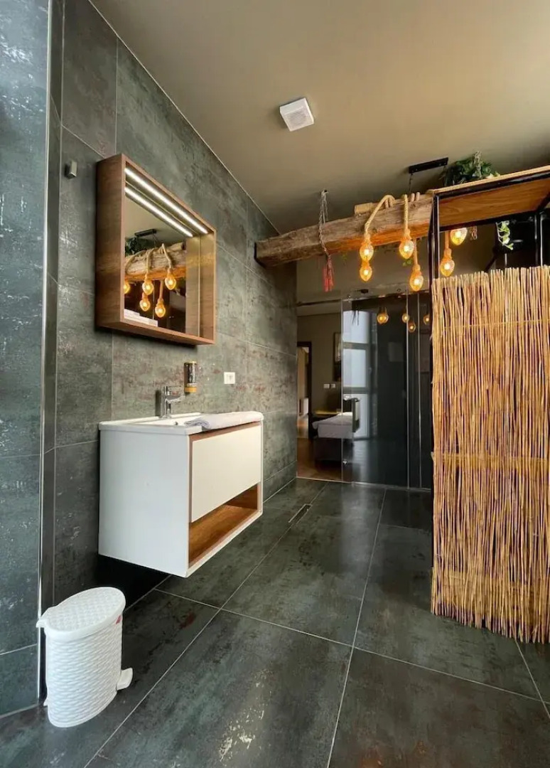 Grand JNK Boutique Hotel