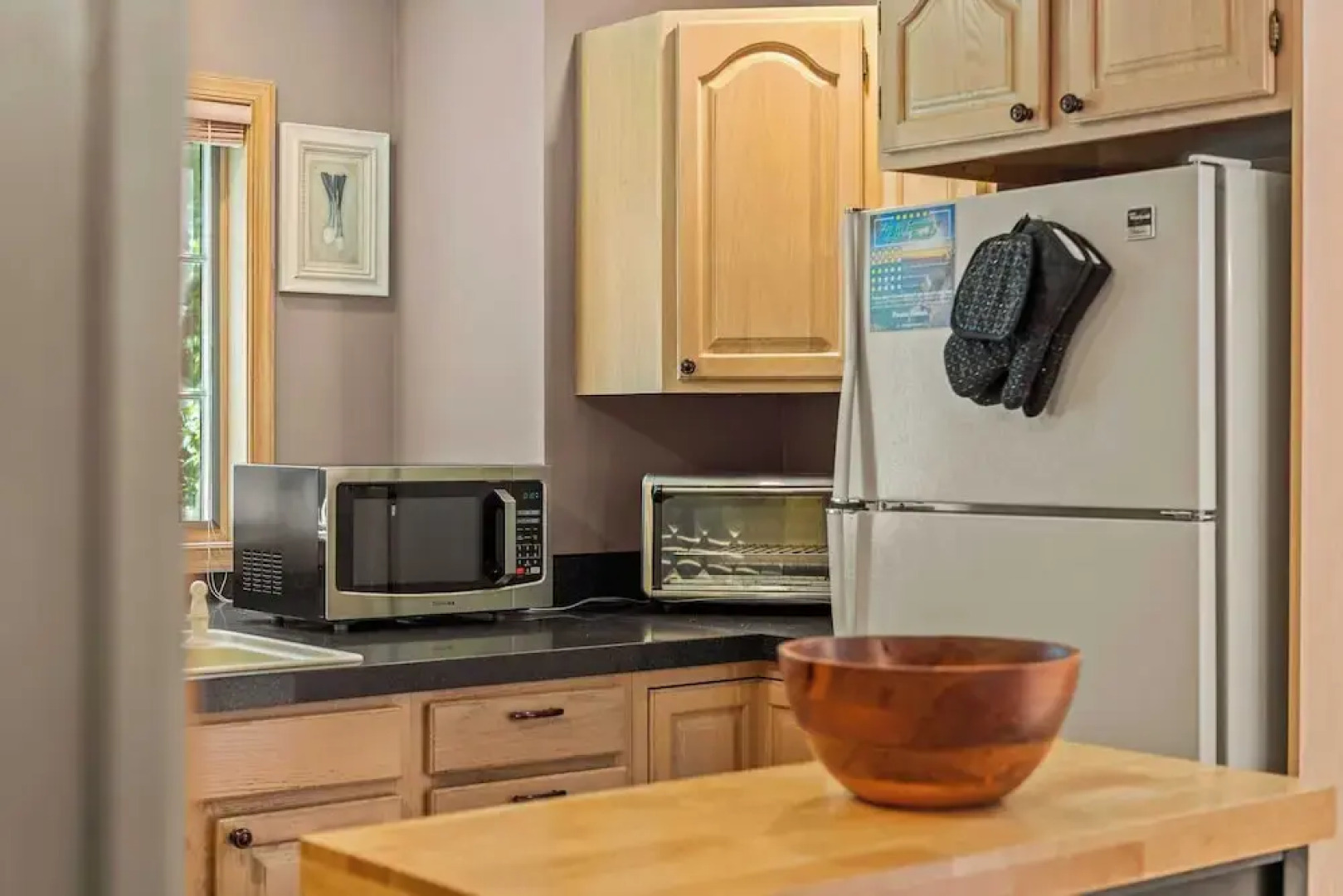 Tranquil Waterside by Avantstay Lakefront + Dock, Game Room, Views