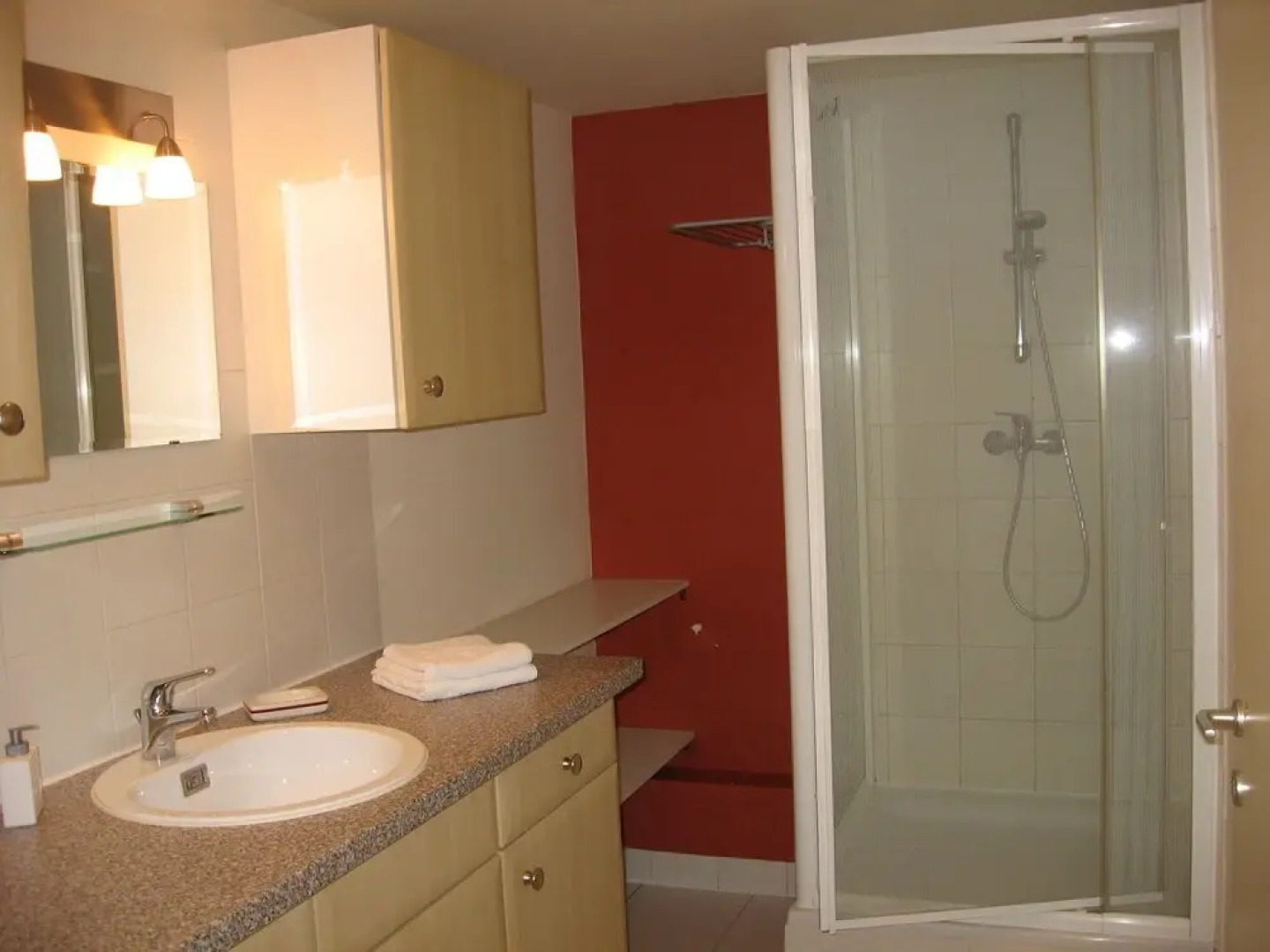 Comfy Holiday Home With Garden, Garden Furniture, Heating