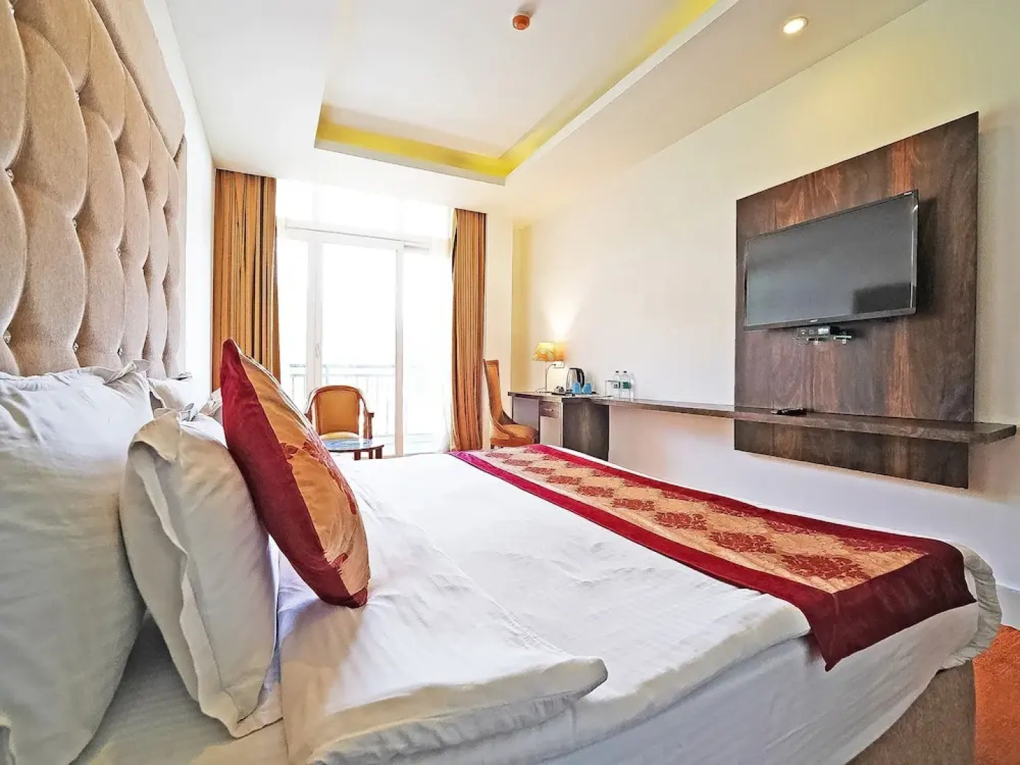 Palette - Rajmahal Resort