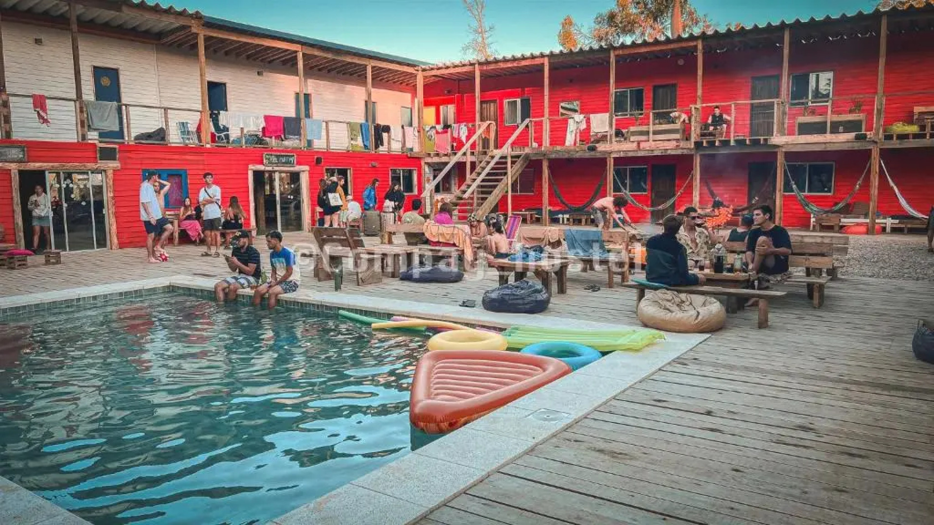 Compay Hostel La Pedrera