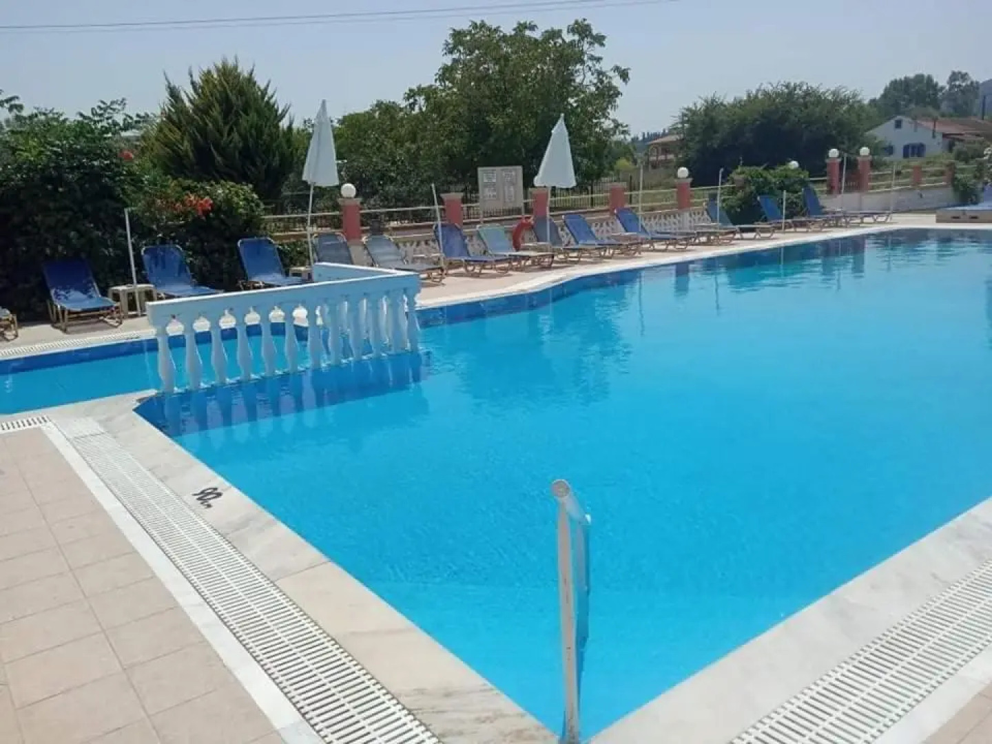 Ektor Apartments @Swimming Pool