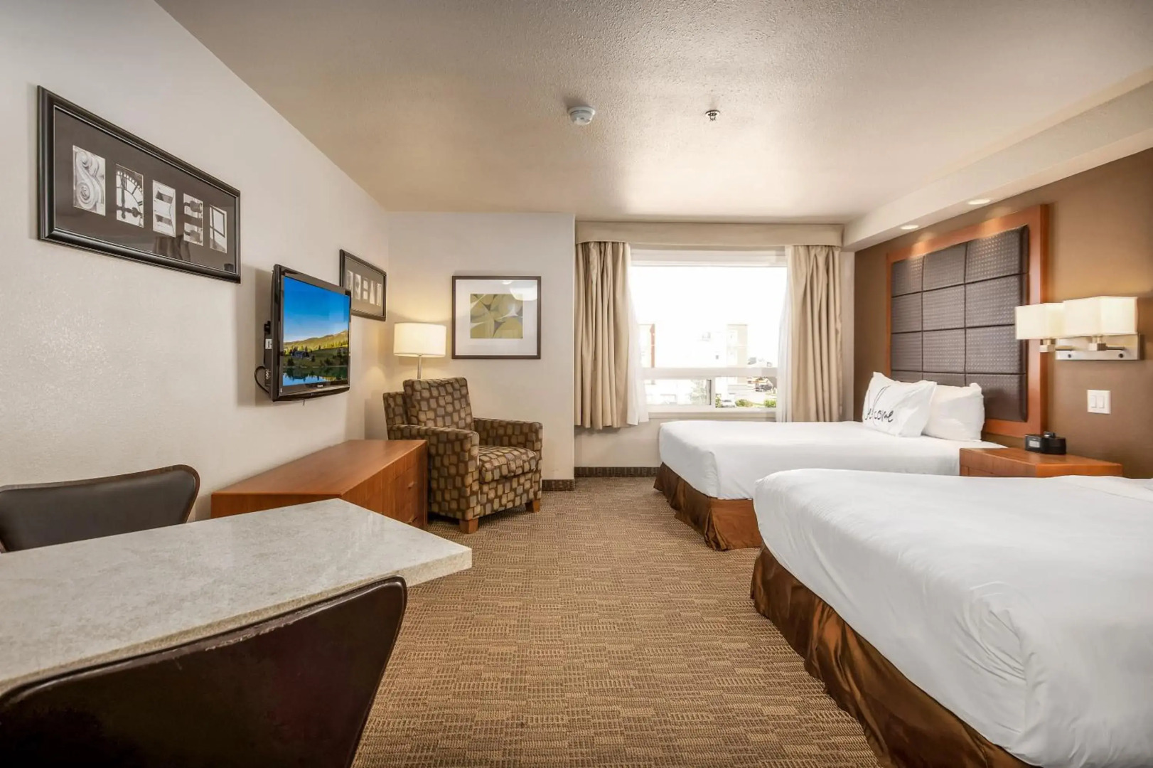 Home Inn & Suites Regina East