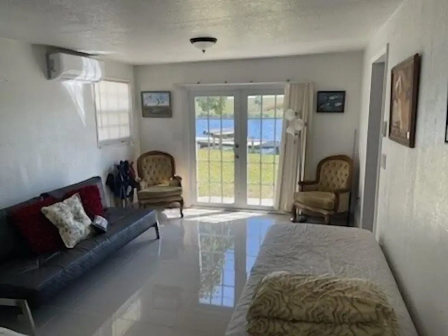 Rim Canal 'yellow House' With Canal Views & Boat Dock 1 Bedroom Cottage by RedAwning