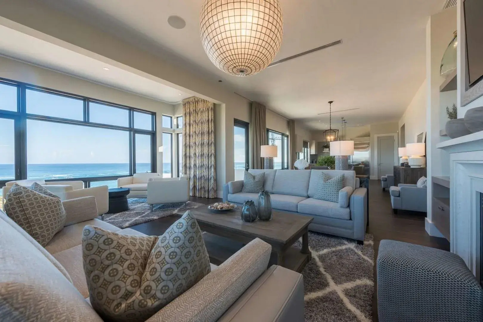 The Loren at Pink Beach