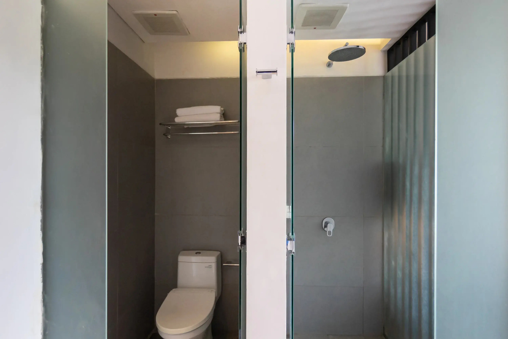 Lealands Villa By Zuzu