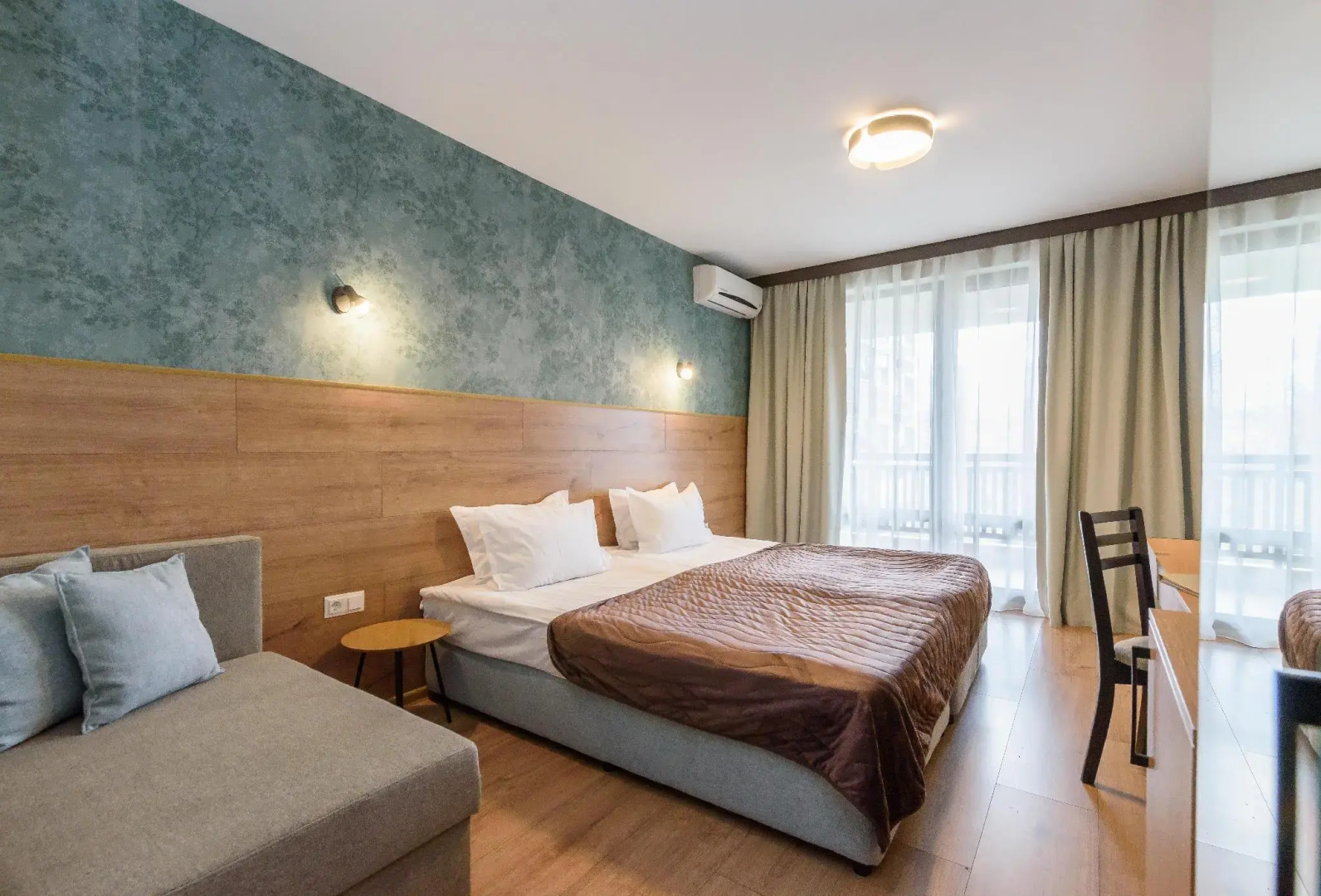 St. George Ski & Holiday