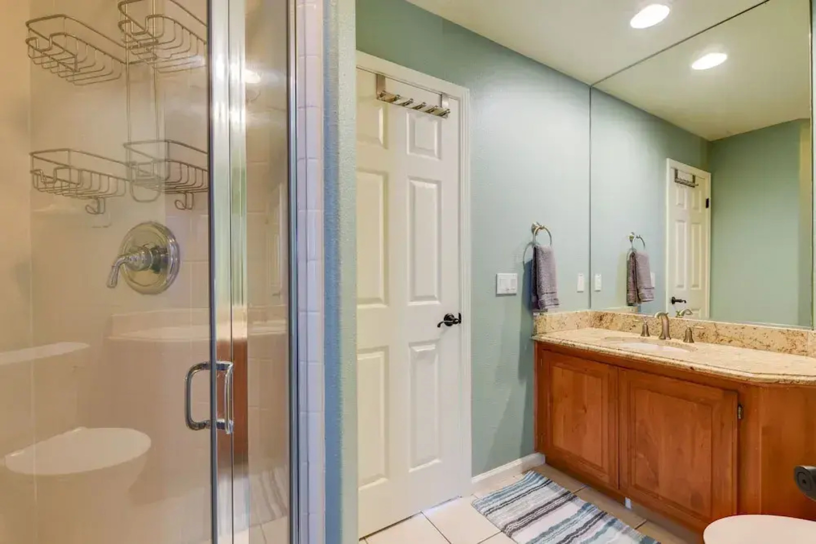 Wine-tasting, Light-filled And Kid-friendly House 5 Bedroom Home by Redawning