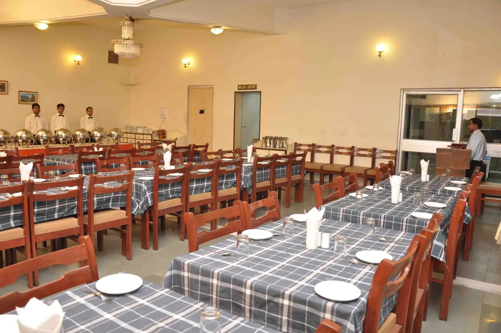 Hotel Sunset Inn Mount Abu with Swimming Pool